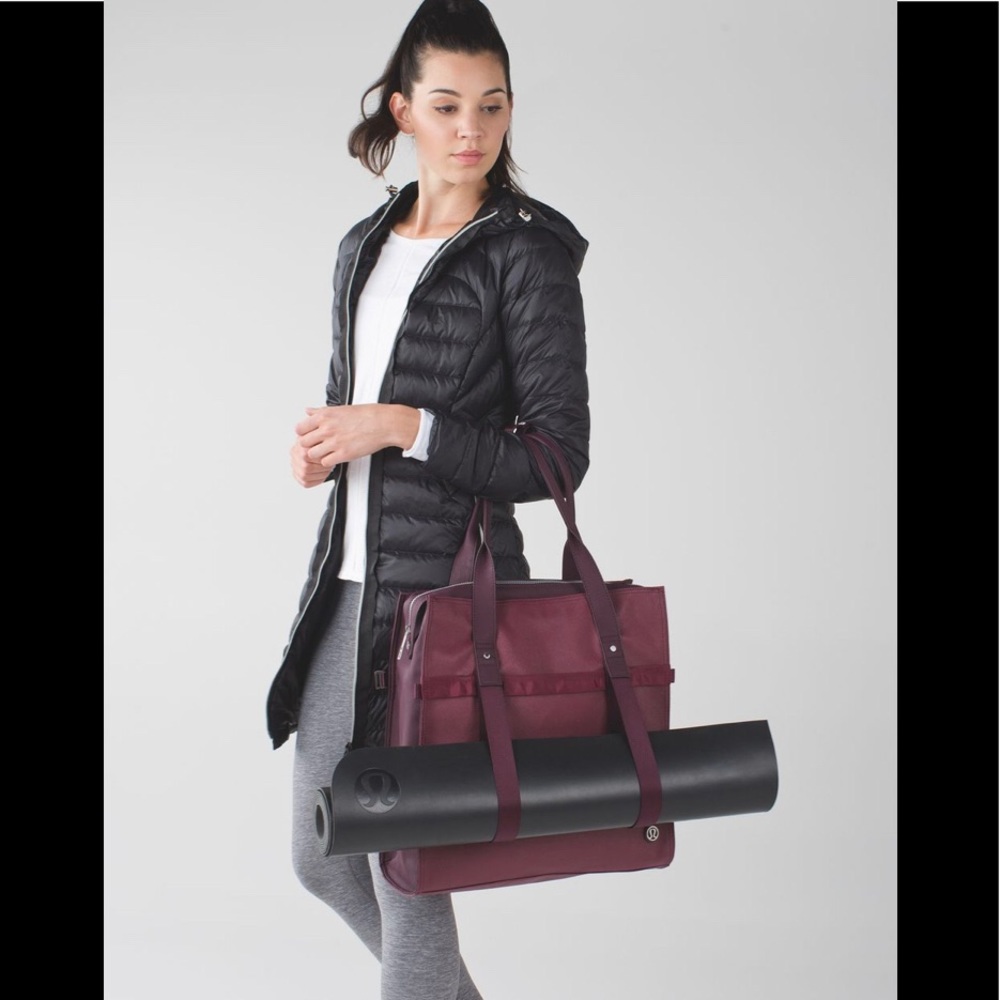 Lululemon Follow Your Bliss Bag
Wine Berry